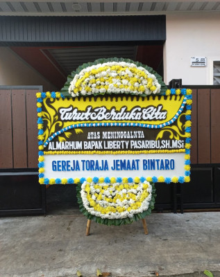 Papan Bunga Duka di Tobelo Timur